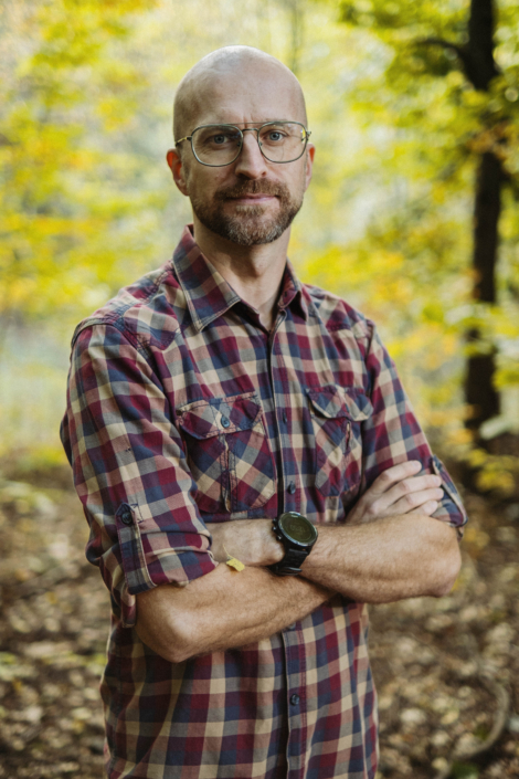 Marcin Surowiec, autor książki Ruszaj w las