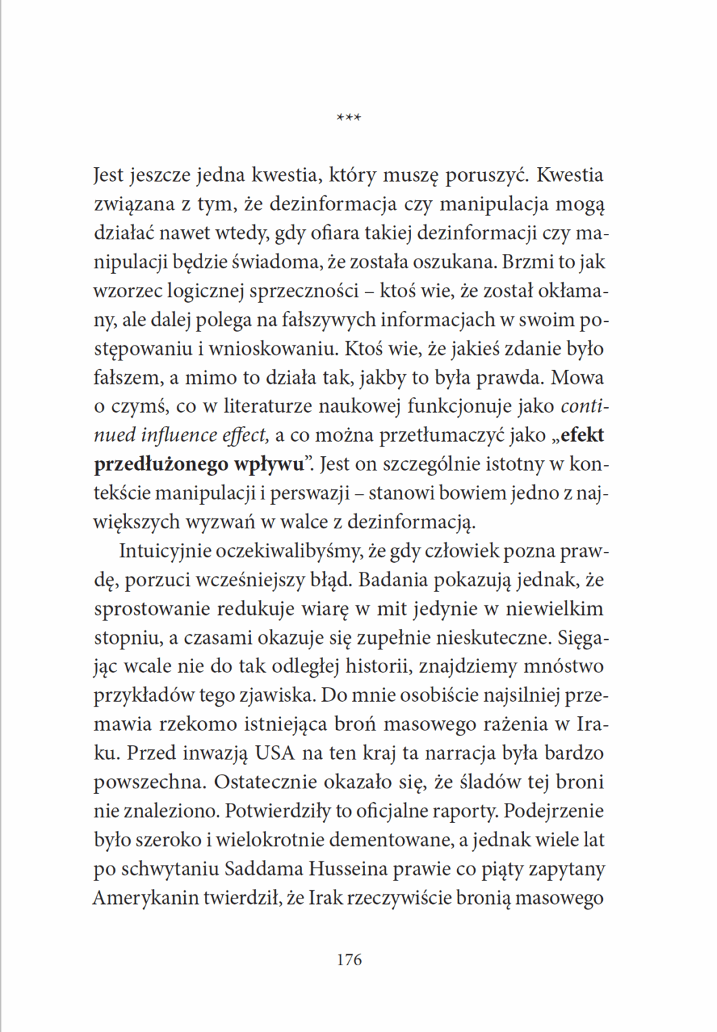 Strona o efekcie przedłużonego wpływu dezinformacji z książki Wszyscy TO robimy
